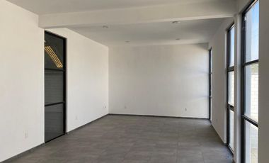 BODEGA EN VENTA EN EL CARMEN, EL MARQUES.