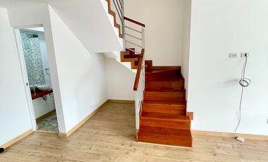 VENTA DUPLEX en la Gardenias SURCO 118 m2 3 Habitaciones 3 Baños 1 Est 1 Dep