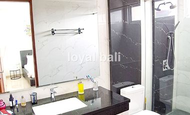 Villa, Homey & Perfect House near Kuta Beach, Bali