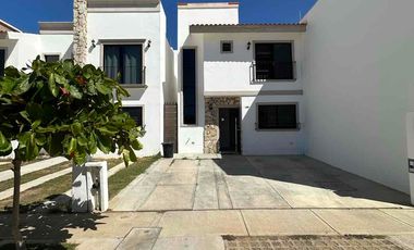 CASA AMUEBLADA FRACC AZUL MARINO