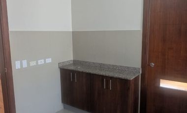 DEPARTAMENTO DE VENTA 2 DORMITORIOS DENTRO DE CONJUNTO CON SEGURIDAD EL BOSQUE QUITO