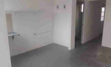 Casa de un nivel con albercas acepta crédito Infonavit se puede ampliar