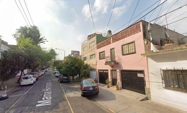 Casa en Remate Bancario en Col. Álamos María Hernández Zarco  cerca de Parque Delta.