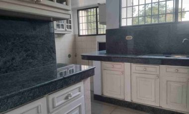 Se renta Departamento de 4 habitaciones