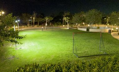 VENTA DE TERRENO RESIDENCIAL, ENTREAGA INMEDIATA, CHOLUL, ZONA NORTE DE MÉRIDA