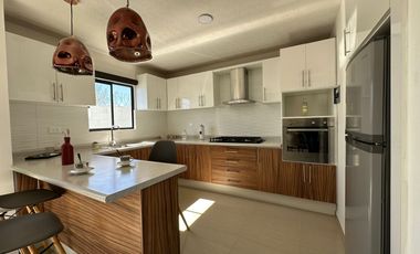 Casa Minimalista de 3 Recamaras con Excelente Ubicacion al Sur de Pachuca.