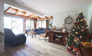 Se Vende Casa en Condominio Altos de Viña, a 5 minutos del centro de Viña