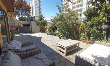 Se Vende Casa en Condominio Altos de Viña, a 5 minutos del centro de Viña