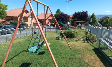 Se Vende Casa en Condominio Altos de Viña, a 5 minutos del centro de Viña