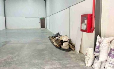 Oficina-Bodega de Venta  en Almax 3