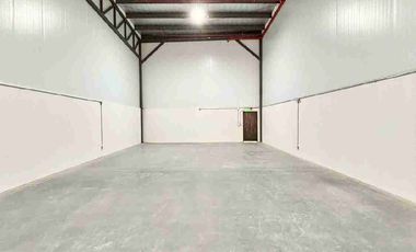 Oficina-Bodega de Venta  en Almax 3