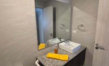 Arriendo departamento amoblado con balcon sector Republica del Salvador