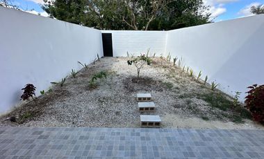 RENTA VILLA TIPO TOWNHOUSE EN CHOLUL. totalmente nueva.