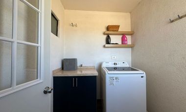 Acogedor y Moderno Departamento con Roof Garden dentro de Privada con Amenidades.