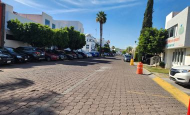 LOCALES EN PUEBLO NUEVO, CORREGIDORA