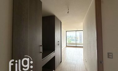 Arriendo  Moderno Departamento en Sector Privilegiado 3D / 3B La Dehesa