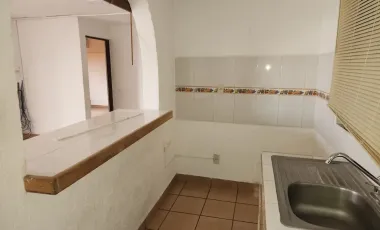 RENTA DE DEPARTAMENTO EN LIBRAMIENTO SUR PONIENTE, CENTRO SUR.