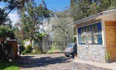 se renta casa en urbanización semiamoblada 2 plantas 2 habitaciones Capelo