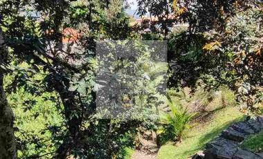 se renta casa en urbanización semiamoblada 2 plantas 2 habitaciones Capelo