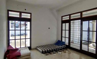 Rumah Mewah Premiun strategis termurah dan Luas, area sengkan jalan kaliurang km 7 Jogja