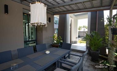 Unique Balinese Style Beachside Bliss