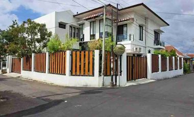 Dijual Rumah Mewah Sejuk Asri +Lift Baciro Timoho Tengah Kota.BU