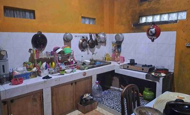 DIJUAL RUMAH KAMPUNG DI BELAKANG PEMDA KARAWANG