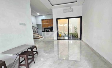 Rumah dijual furnsih di Graha Raha Tangerang bangunan baru