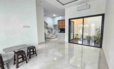 Rumah dijual furnsih di Graha Raha Tangerang bangunan baru