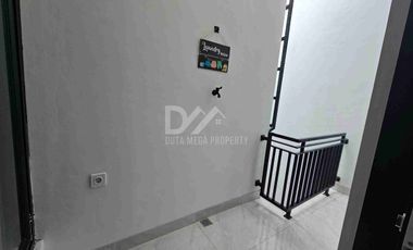 Rumah dijual furnsih di Graha Raha Tangerang bangunan baru