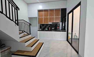 Rumah dijual furnsih di Graha Raha Tangerang bangunan baru