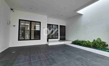 Rumah dijual furnsih di Graha Raha Tangerang bangunan baru