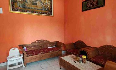 RUMAH DAN USAHA KONTRAKAN DEKAT PABRIK SEMEN CILACAP