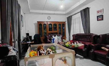 RUMAH DAN USAHA KONTRAKAN DEKAT PABRIK SEMEN CILACAP