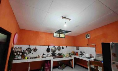 RUMAH DAN USAHA KONTRAKAN DEKAT PABRIK SEMEN CILACAP