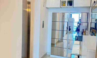 Apartemen Lariz Full 3 BR Murah Full Furnished  Corner
