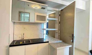 Apartemen Lariz Full 3 BR Murah Full Furnished  Corner