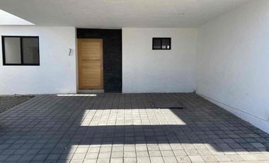 Casa en RENTA, Fraccionamiento Colinas del Bosque, Corregidora