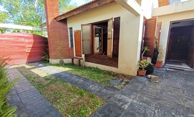 Casa 4 Ambientes en Santa Teresita – Lote 10 x 40 – Zona Calle 4