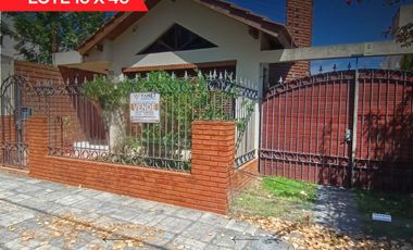 Casa 4 Ambientes en Santa Teresita – Lote 10 x 40 – Zona Calle 4
