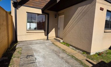 Casa 4 dormitorios, patio y antejardín. Terrazas las Lomas,  Lomas San Andres. Concepción