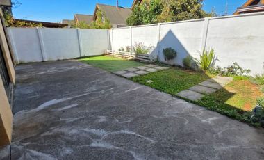 Casa 4 dormitorios, patio y antejardín. Terrazas las Lomas,  Lomas San Andres. Concepción
