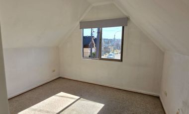 Casa 4 dormitorios, patio y antejardín. Terrazas las Lomas,  Lomas San Andres. Concepción