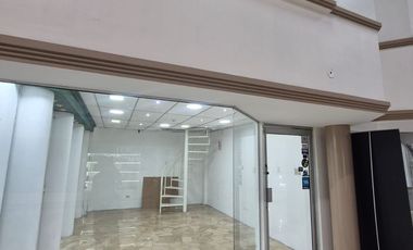Local Comercial en Alquiler en la Alborada, 2 Pisos, 1 Baño, Seguridad, Norte de Guayaquil.