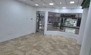 Local Comercial en Alquiler en la Alborada, 2 Pisos, 1 Baño, Seguridad, Norte de Guayaquil.