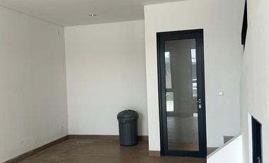 DIJUAL/DISEWAKAN RUKO 3 LANTAI BARU DI SOHO DELATINOS BSD