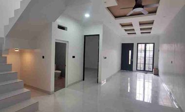 Dijual rumah siap pakai harga murah di Boulevard Hijau Bekasi