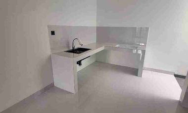 Dijual rumah siap pakai harga murah di Boulevard Hijau Bekasi