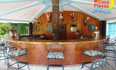 Departamento Frente Al Mar de Venta en Playas Villamil, Carabelas de Colón