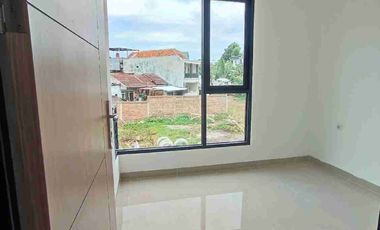 Jual Rumah Murah 2Lantai dkt Cipageran Asri Cimahi Utara Alun Alun Kota
